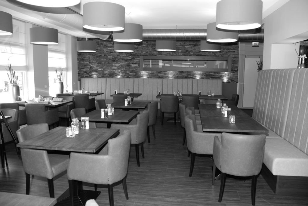 Hotel-Restaurant Thuis! Dinteloord المظهر الخارجي الصورة