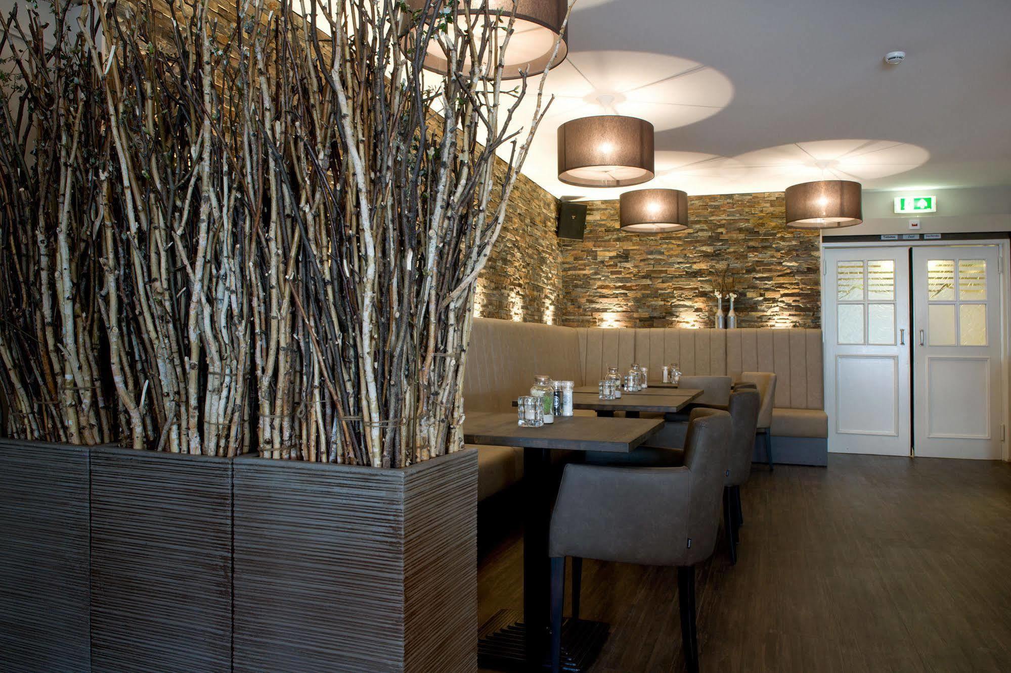 Hotel-Restaurant Thuis! Dinteloord المظهر الخارجي الصورة